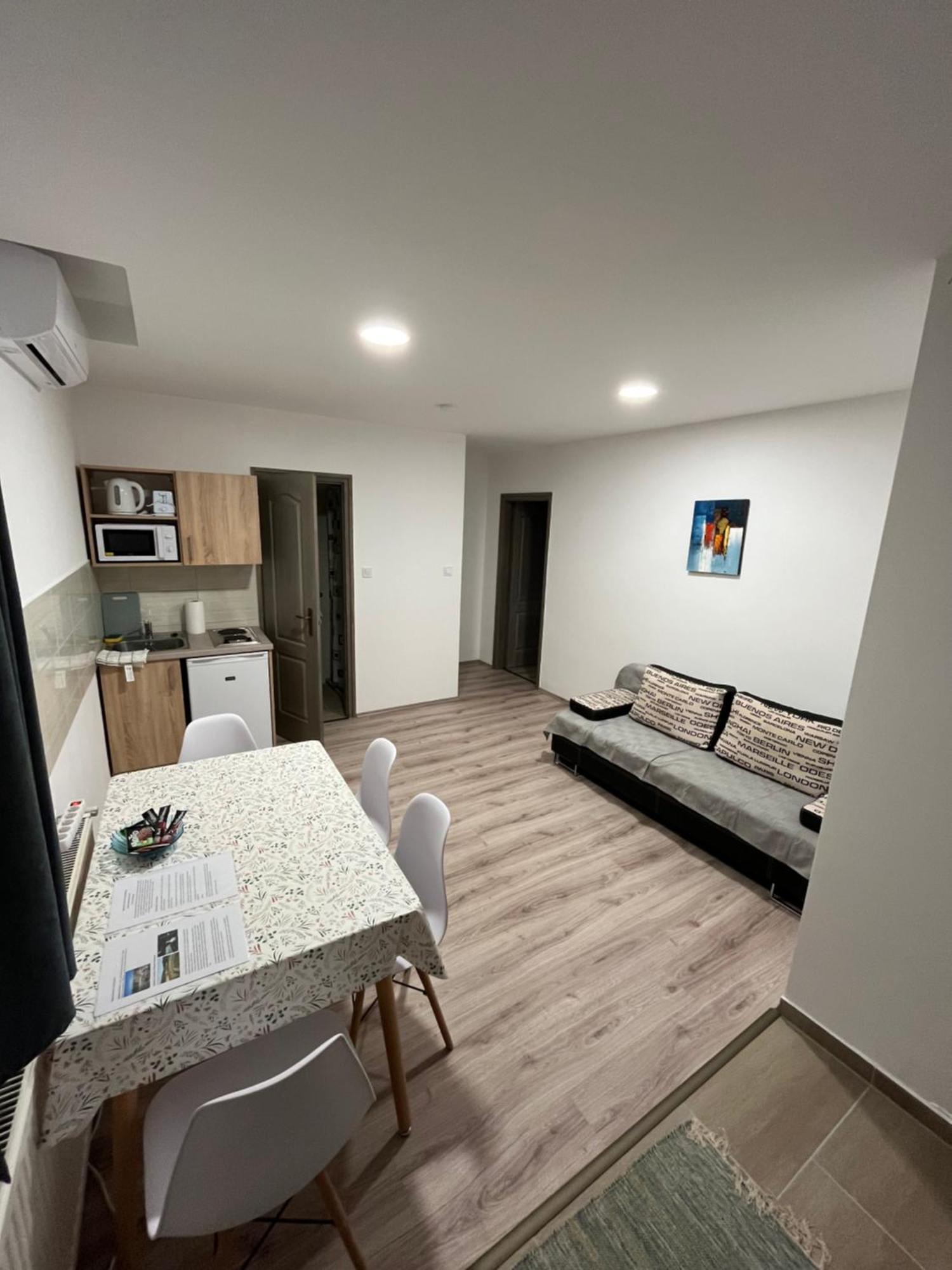 Mini Zoo Apartman Nagykanizsa Exteriér fotografie